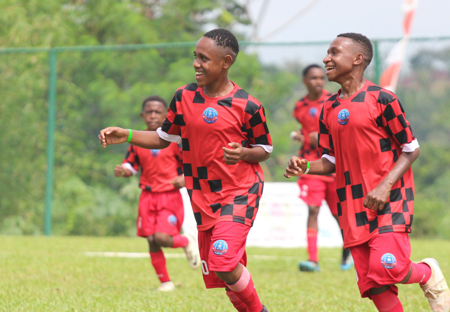 Suporter Papua Dukung SAI Bogor Di Kejurnas Sepakbola Piala Ketua Umum KONI Pusat 2025 – viralterkini