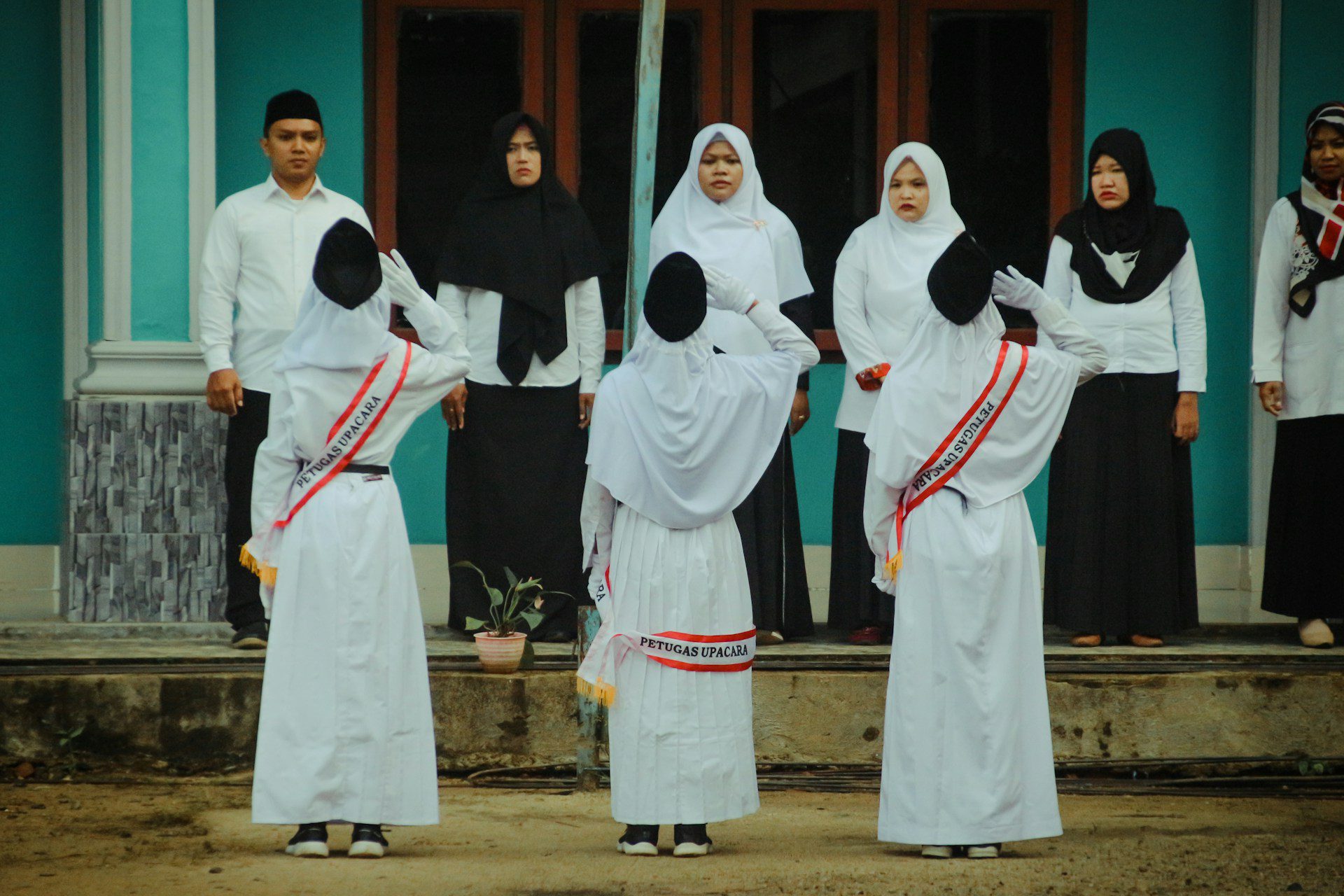 Contoh 5 Amanat Pembina Upacara Bendera Hari Senin Singkat dan Tidak Membosankan SD SMP SMA 2026